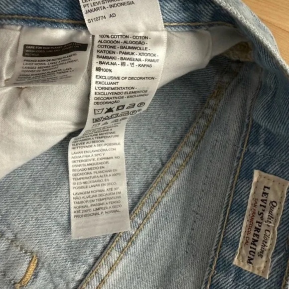 BNWT- Levi’s Premium 501 Original Cropped Light Wash Jeans (25/28) - Picture 9 of 12